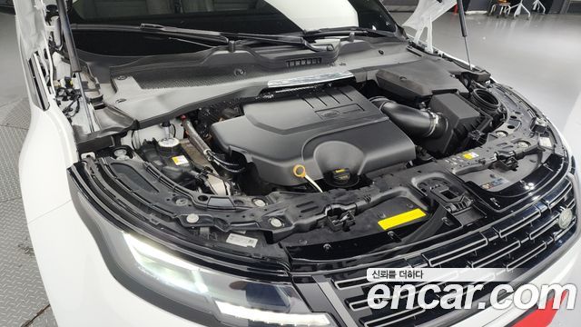 Land Rover Range Rover Evoque 2024 — photo 6
