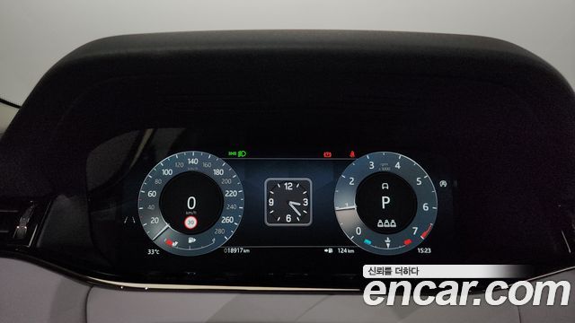 Land Rover Range Rover Evoque 2024 — photo 8