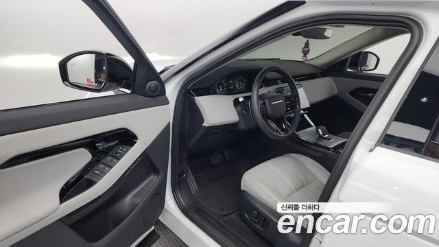 Land Rover Range Rover Evoque 2024 — photo 10