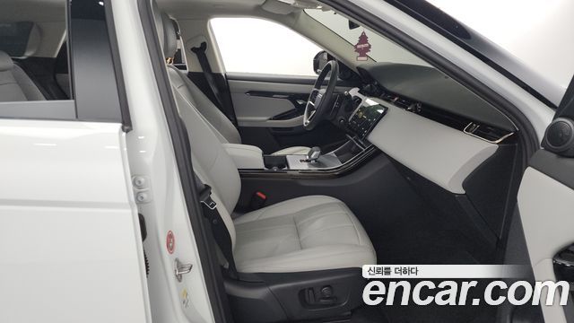 Land Rover Range Rover Evoque 2024 — photo 11