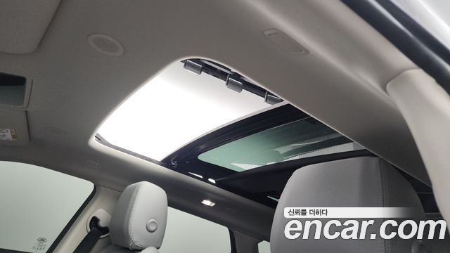 Land Rover Range Rover Evoque 2024 — photo 18