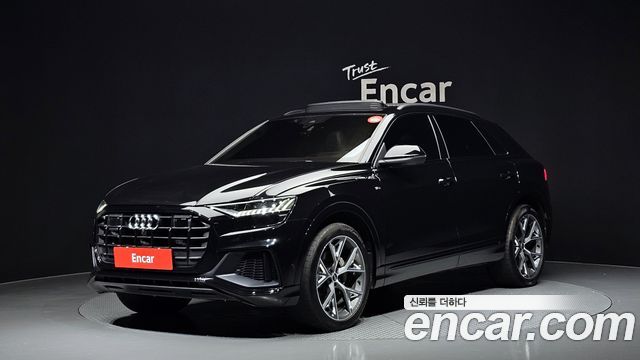 Audi Q8 2023 — photo 1