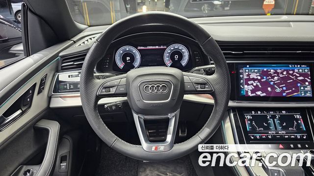 Audi Q8 2023 — photo 14