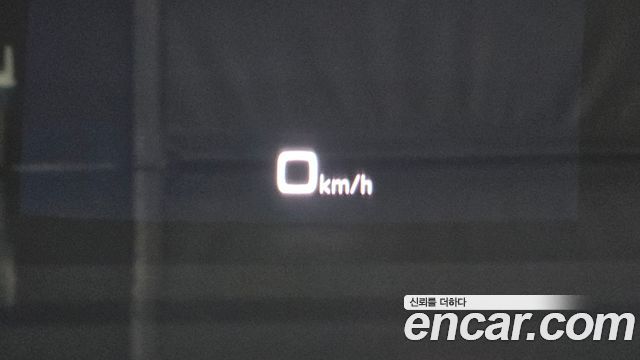 Audi Q8 2023 — photo 17