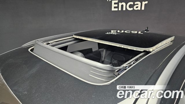 Audi Q8 2023 — photo 19