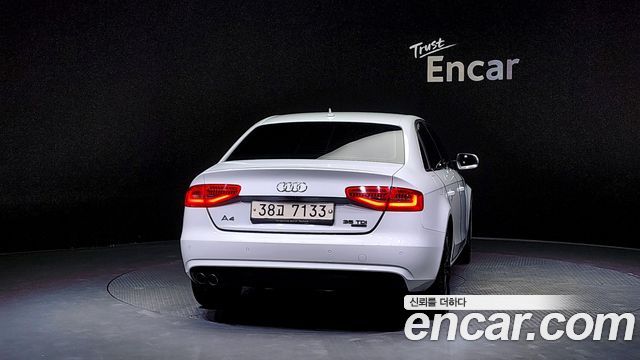 Audi A4 2015 — photo 4