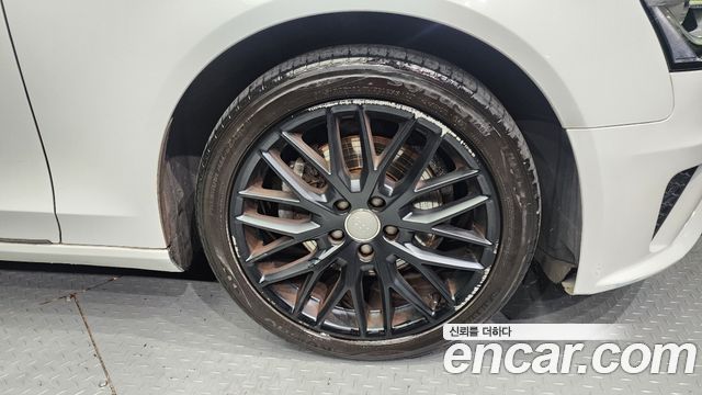 Audi A4 2015 — photo 5