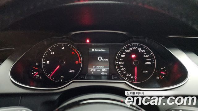 Audi A4 2015 — photo 8