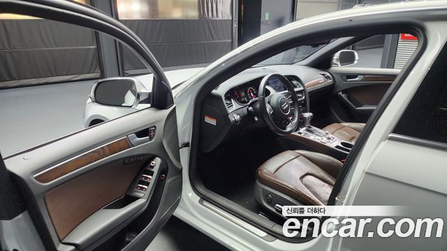 Audi A4 2015 — photo 10