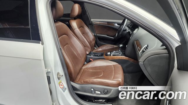 Audi A4 2015 — photo 11
