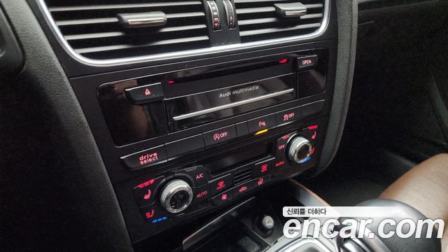 Audi A4 2015 — photo 16