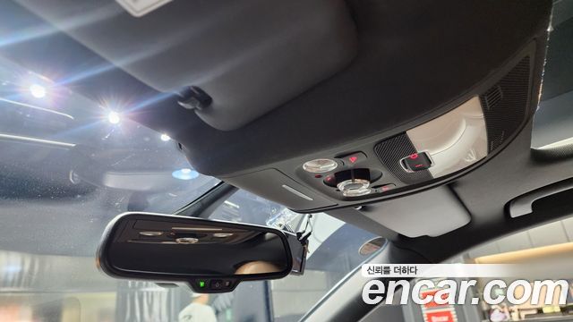 Audi A4 2015 — photo 17