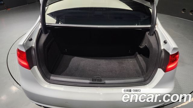 Audi A4 2015 — photo 20