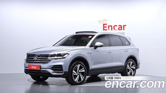Volkswagen Touareg 2020 — photo 1