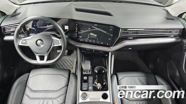Volkswagen Touareg 2020 — photo 7