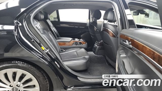 Genesis EQ900 2016 — photo 12