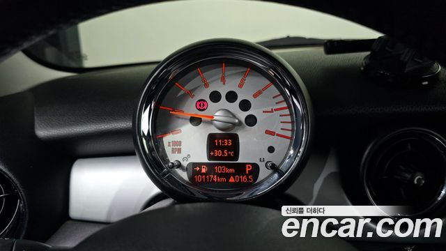 Mini Cooper 2010 — photo 8