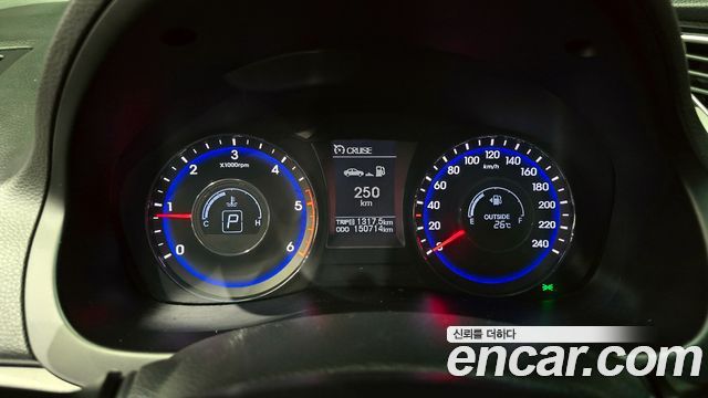 Hyundai i40 2014 — photo 8