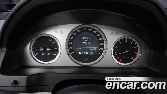 Mercedes-Benz C-Class 2009 — photo 8