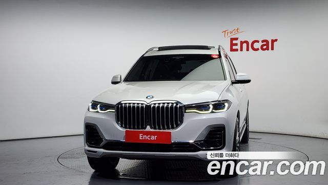 BMW X7 2021 — photo 3