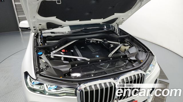 BMW X7 2021 — photo 6