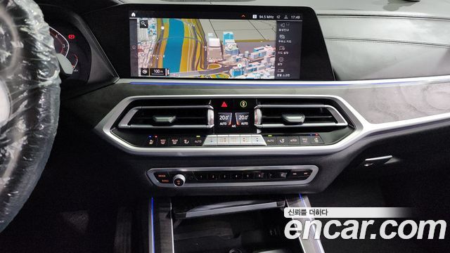 BMW X7 2021 — photo 14