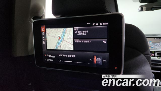 BMW X7 2021 — photo 17