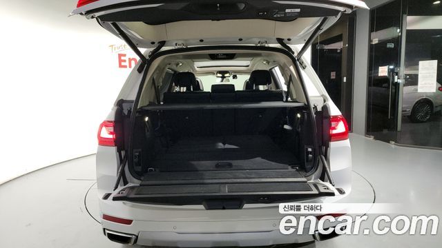 BMW X7 2021 — photo 20