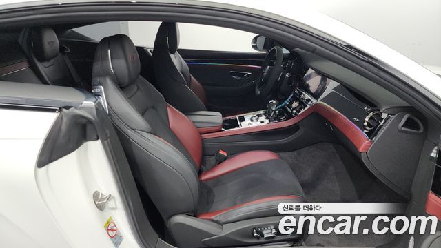 Bentley Continental 2023 — photo 11