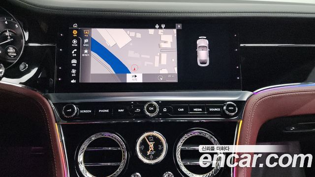 Bentley Continental 2023 — photo 15