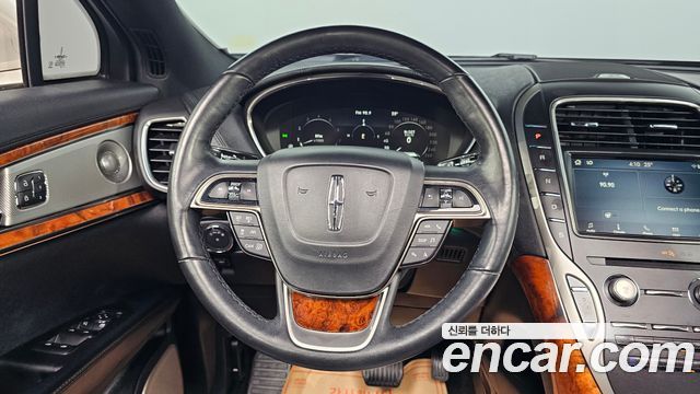 Lincoln Nautilus 2019 — photo 15