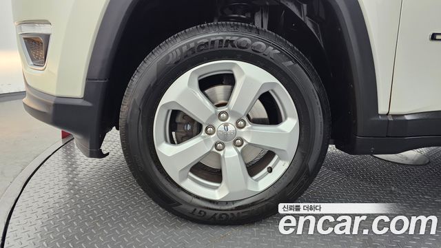 Jeep Compass 2018 — photo 5