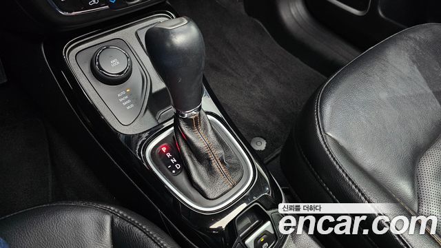 Jeep Compass 2018 — photo 9