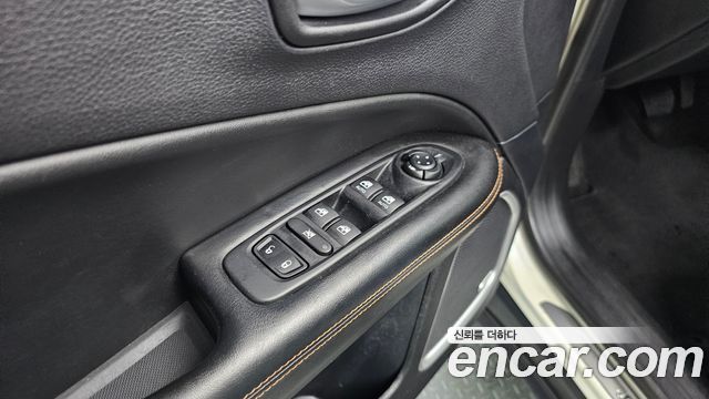 Jeep Compass 2018 — photo 15
