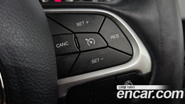 Jeep Compass 2018 — photo 17