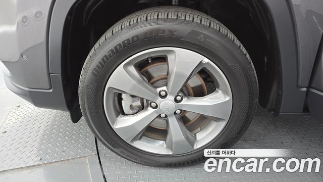 Jeep Cherokee 2021 — photo 5