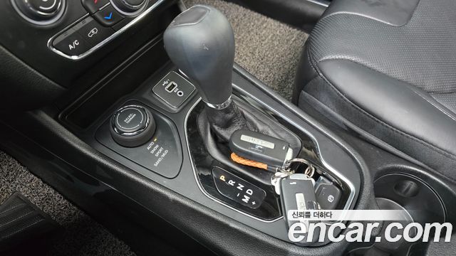 Jeep Cherokee 2021 — photo 9