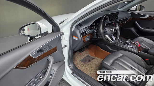 Audi A4 2016 — photo 12