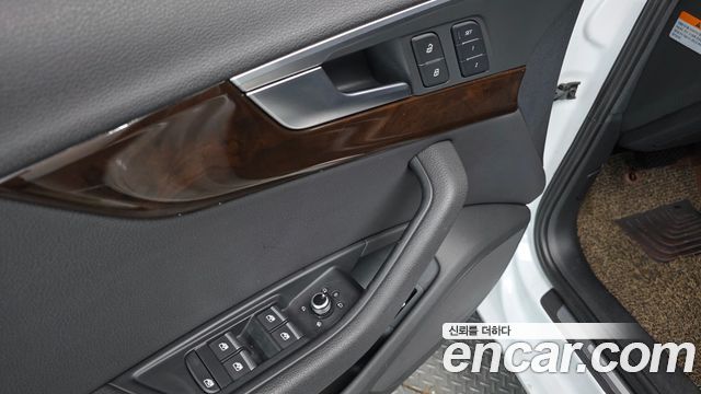 Audi A4 2016 — photo 13