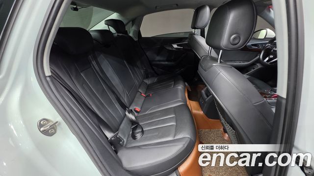 Audi A4 2016 — photo 20