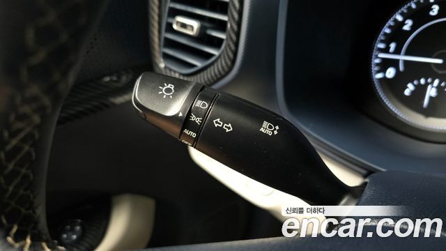 Hyundai Venue 2020 — photo 19