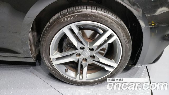 Audi A4 2019 — photo 5