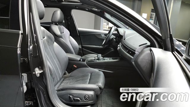 Audi A4 2019 — photo 11