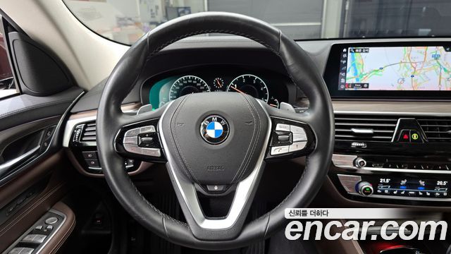 BMW Gran Turismo 2019 — photo 13