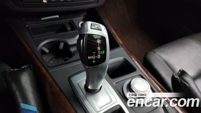 BMW X5 2009 — photo 9