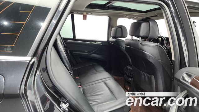 BMW X5 2009 — photo 12