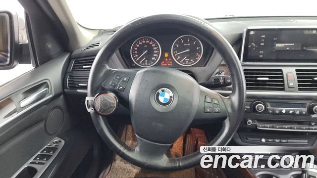 BMW X5 2009 — photo 13