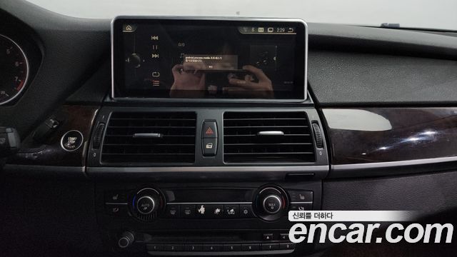 BMW X5 2009 — photo 15