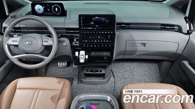 Hyundai Staria 2023 — photo 7