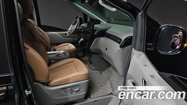 Hyundai Staria 2023 — photo 10